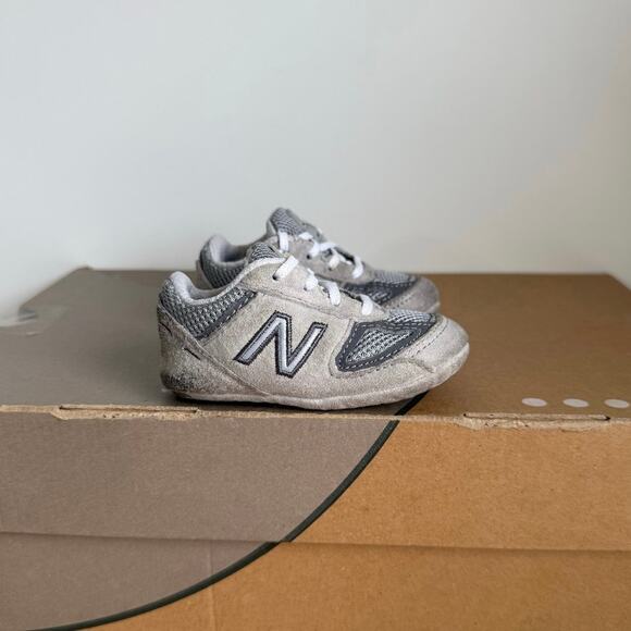 New Balance 990 V5 Grey/White Crib Sneakers- SZ  2 C - Picture 2 of 12